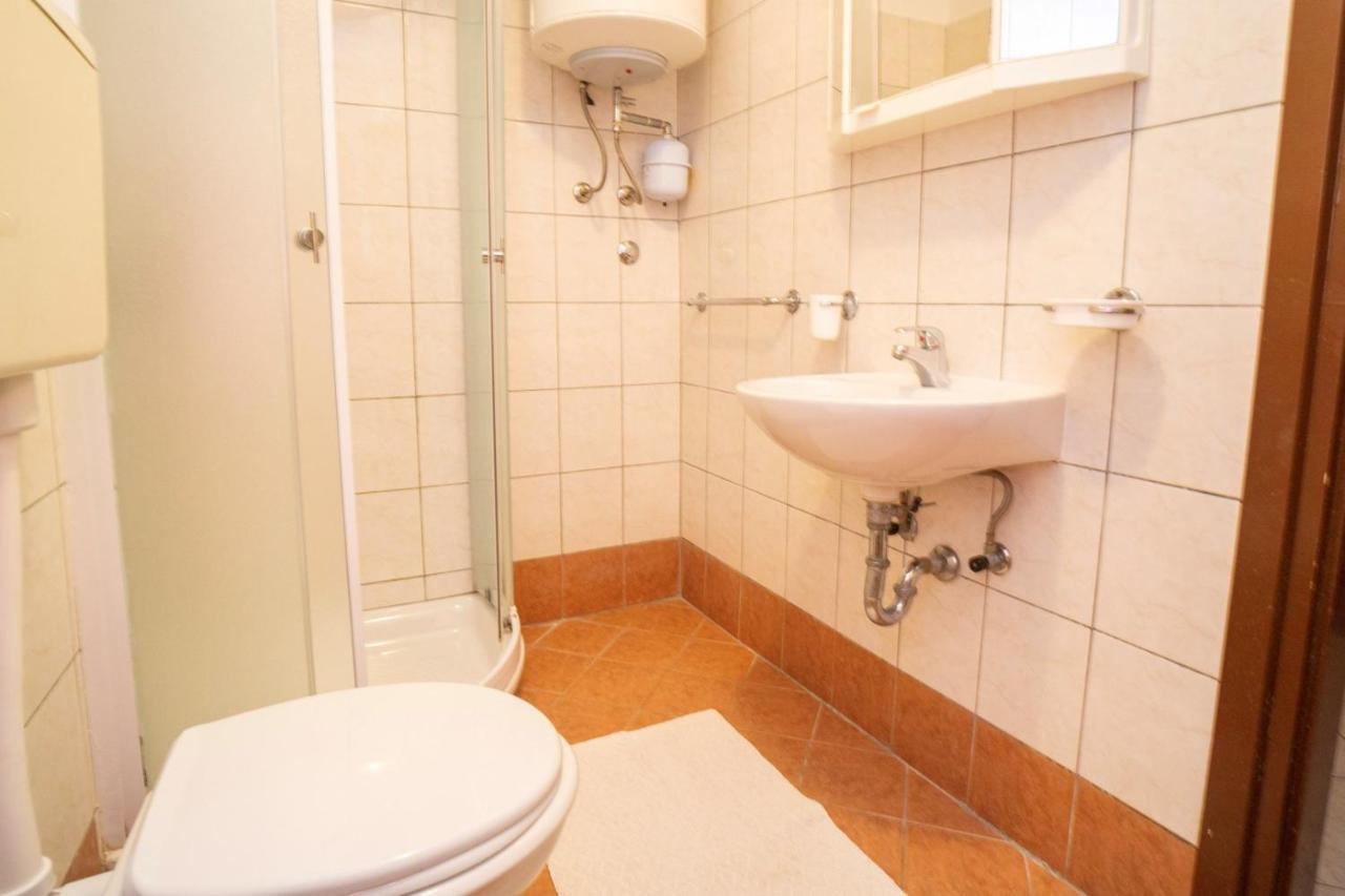 Apartment Nives أوماغ المظهر الخارجي الصورة
